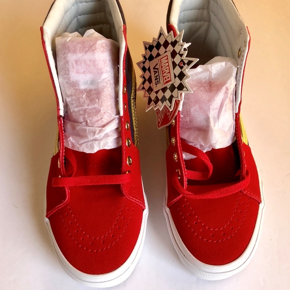 Vans Captain Marvel Limited Edition Sk8 Hi - Picture 3 of 7